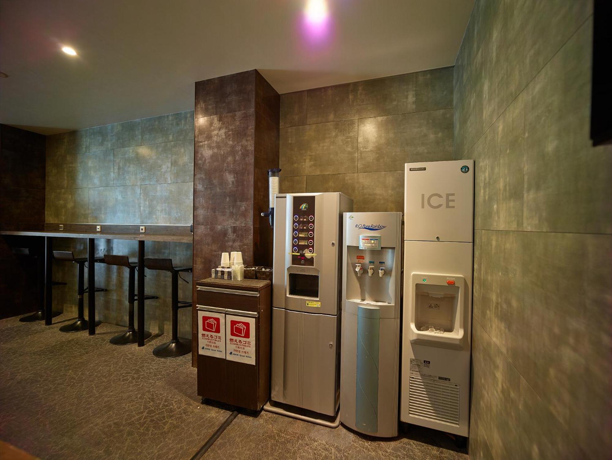 Hotel Sunplaza 2 Annex Osaka Eksteriør billede