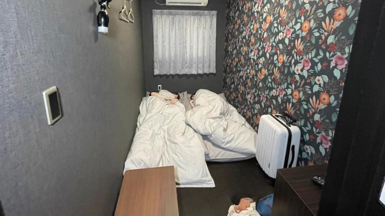 Hotel Sunplaza 2 Annex Osaka Eksteriør billede